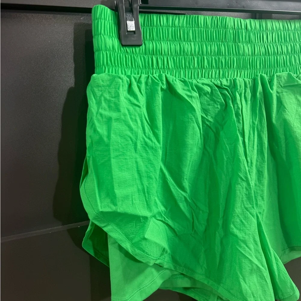 All in Motion Women’s Green Athletic Shorts Biker Liner Size Small